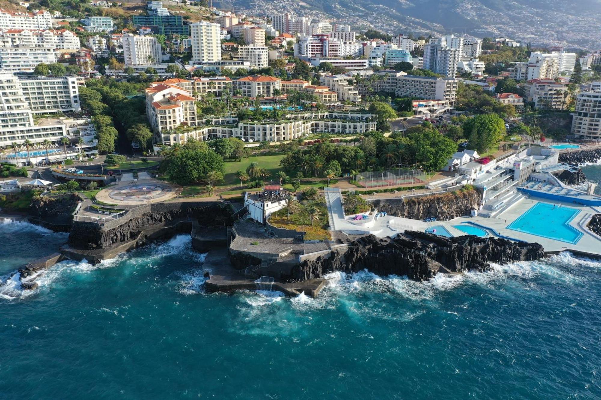 Oceanside Terrace Apartment By Holiday Rental Madeira Фуншал Екстериор снимка