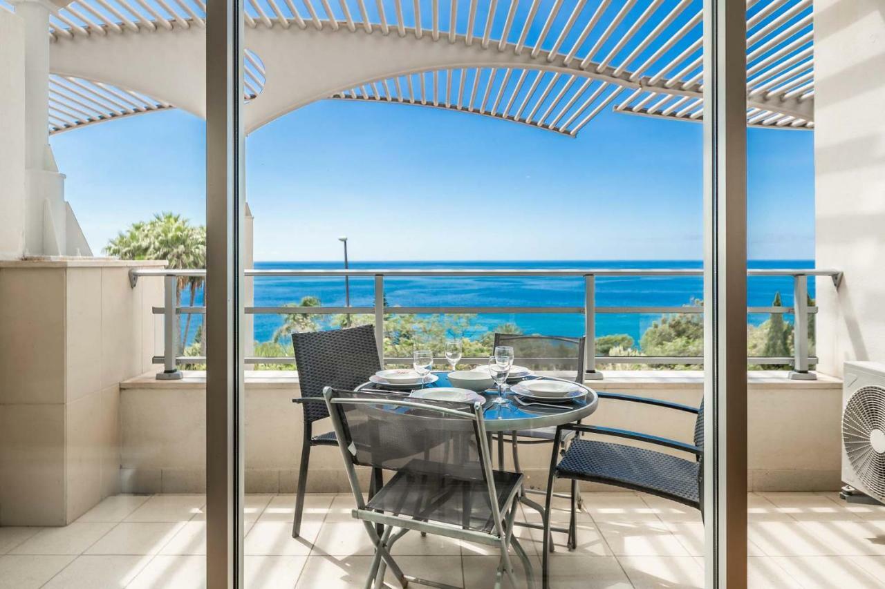 Oceanside Terrace Apartment By Holiday Rental Madeira Фуншал Екстериор снимка
